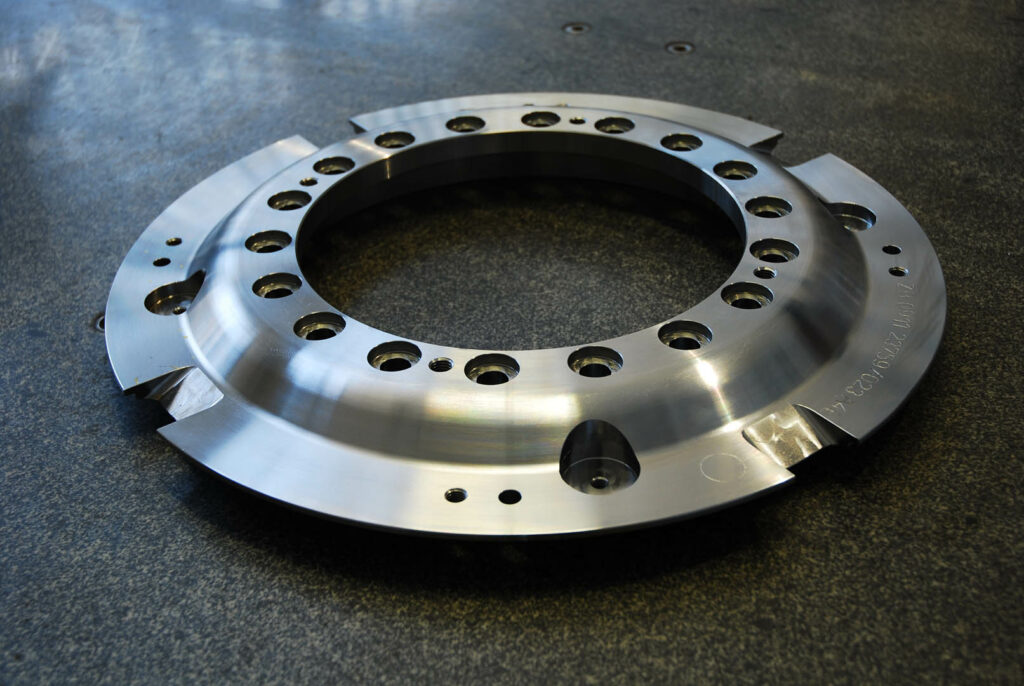 CNC machined bearing housing for hydro turbine assembly
