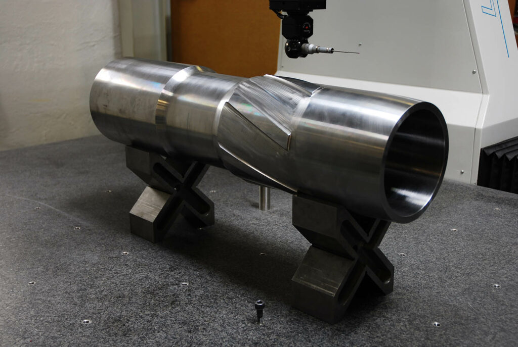 Drilling component for oil and gas systems undergoing precision measurement
