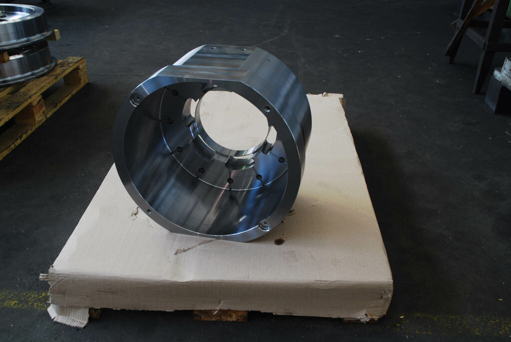 Precision machined housing part for oil and gas pipeline equipment