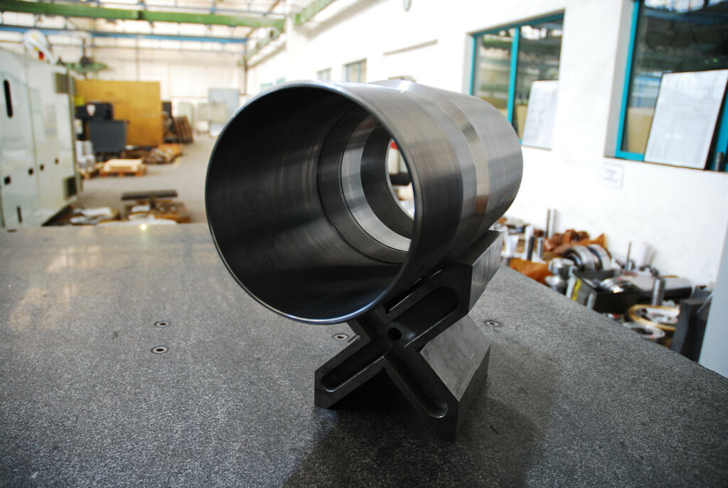 Threaded cylinder pipes in different sizes for oil and gas applications