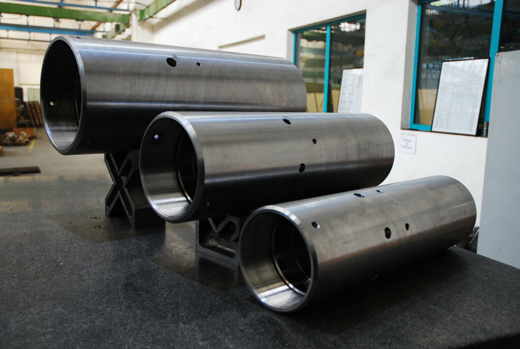Set of three precision-machined threaded pipe sleeves for oil and gas applications